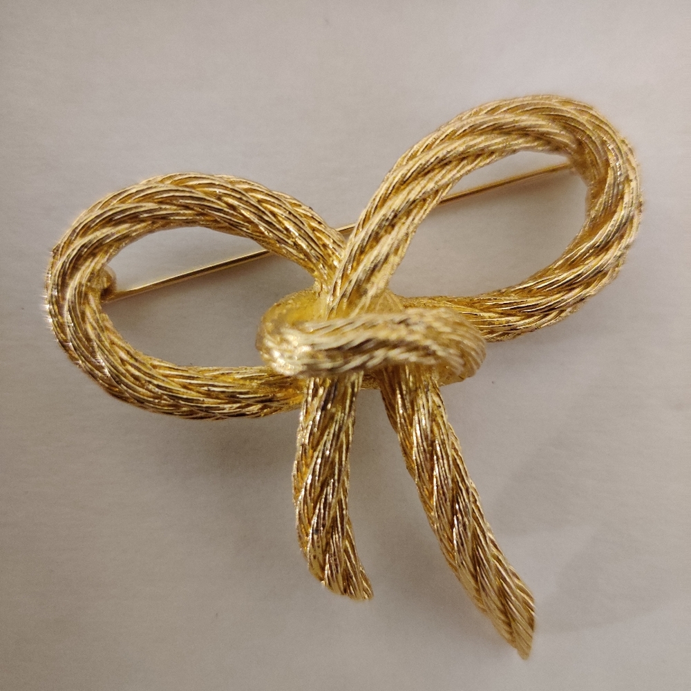 Vintage Authentic Dior Tie Knot Brooch
